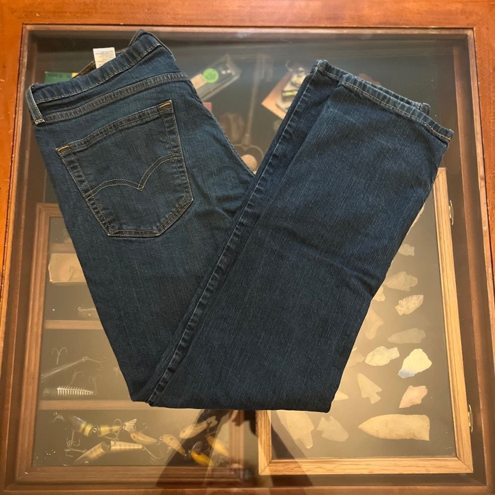 Levi Strass & Company 541 Blue Jeans W-34 L-32 NICE